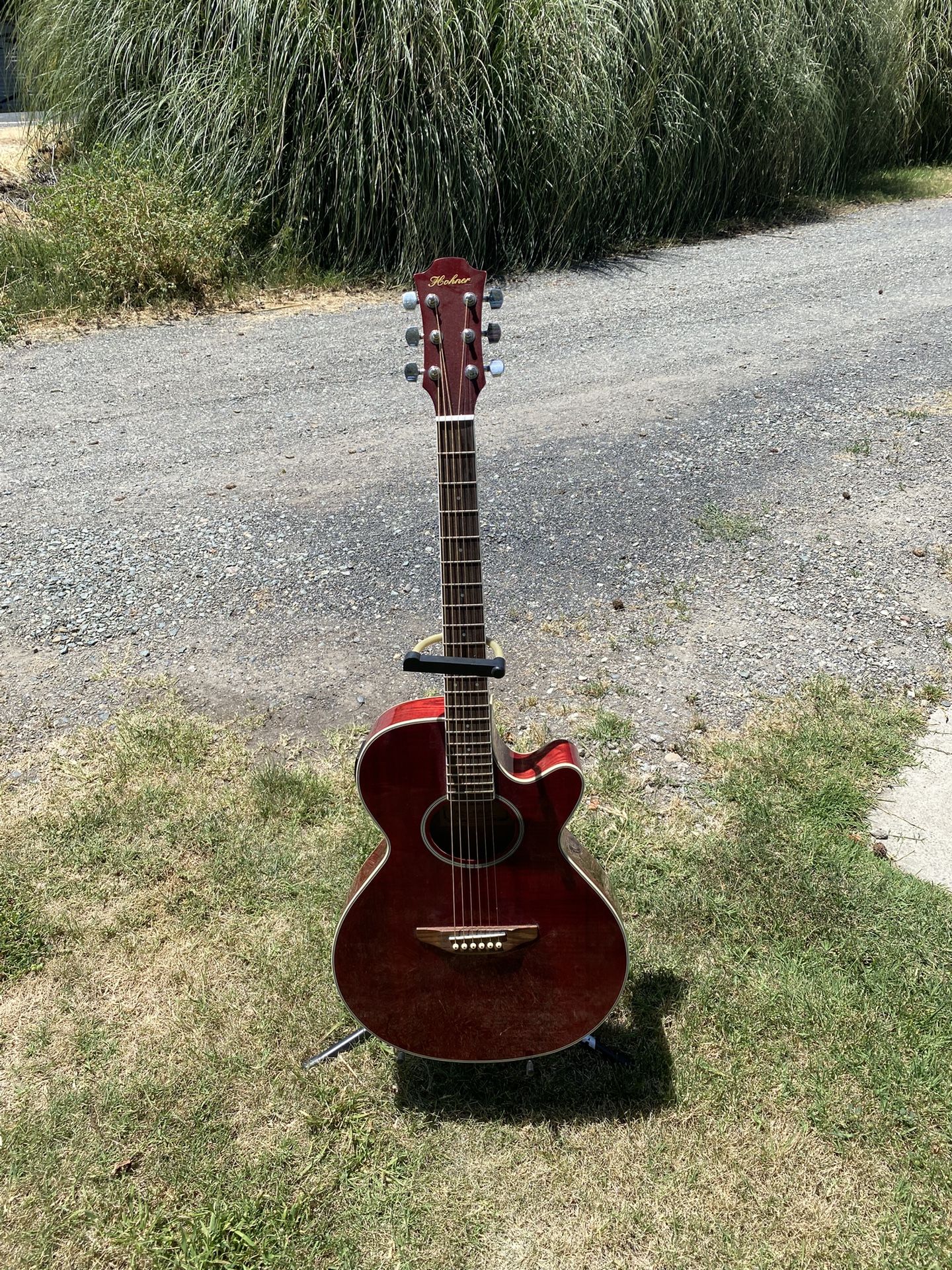 Hohner HEA-600CEQ TR Acoustic Guitar