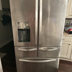 Whirlpool Refrigerator 