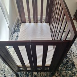 Convertible Baby Crib