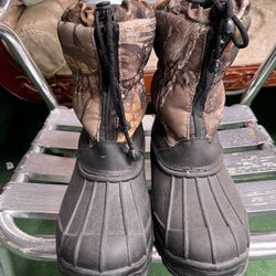 Snow Boots