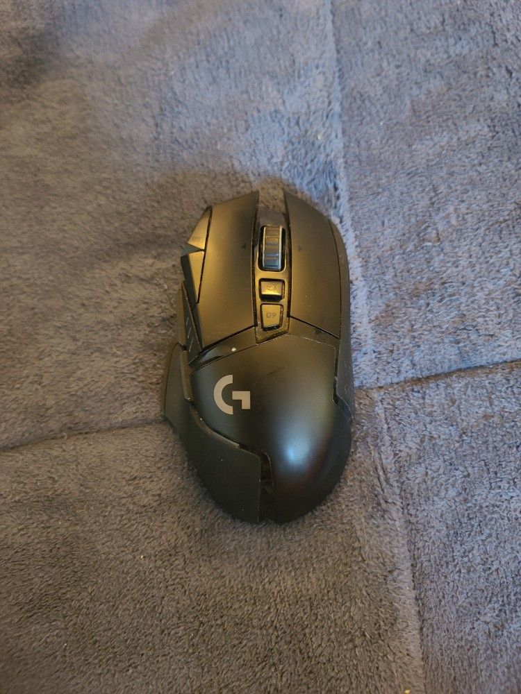 G502 Light speed Wireless Gaming Mouse (with Wireless Charging Pad)