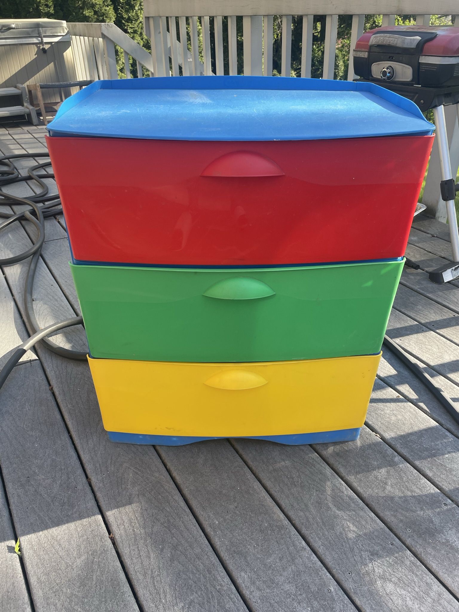 Storage bin