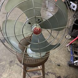 Vintage GE Oscillating 3speed Fan