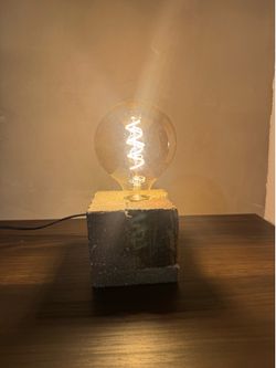 Concrete lamp