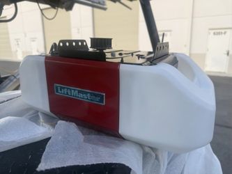 Liftmaster 8850 (ONS) works perfectly still has  plastic wrap  on it