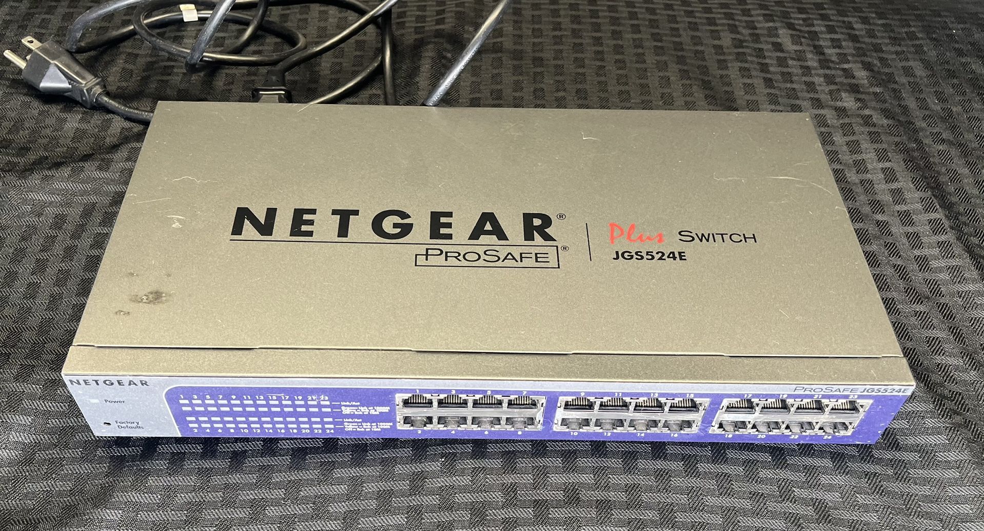 Netgear ProSafe Plus Switch 24-Port Gigabit Switch JGS524E