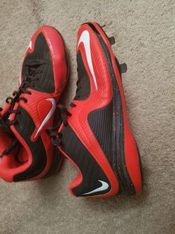 Nike baseball cleats size 13