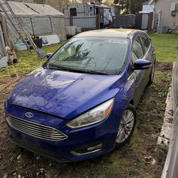 Selling parts: ford focus titanium 2015
