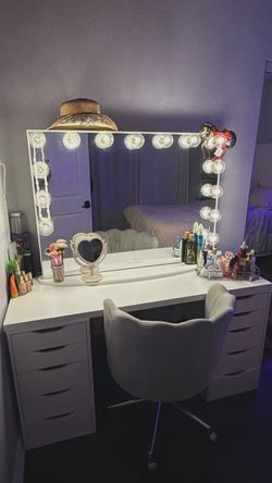Impressions Vanity Hollywood Lighted Mirror