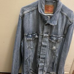 Dark Blue Ripped Levi’s Jean Jacket Size L