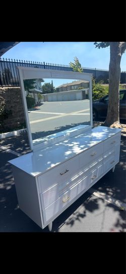 Dresser with mirror