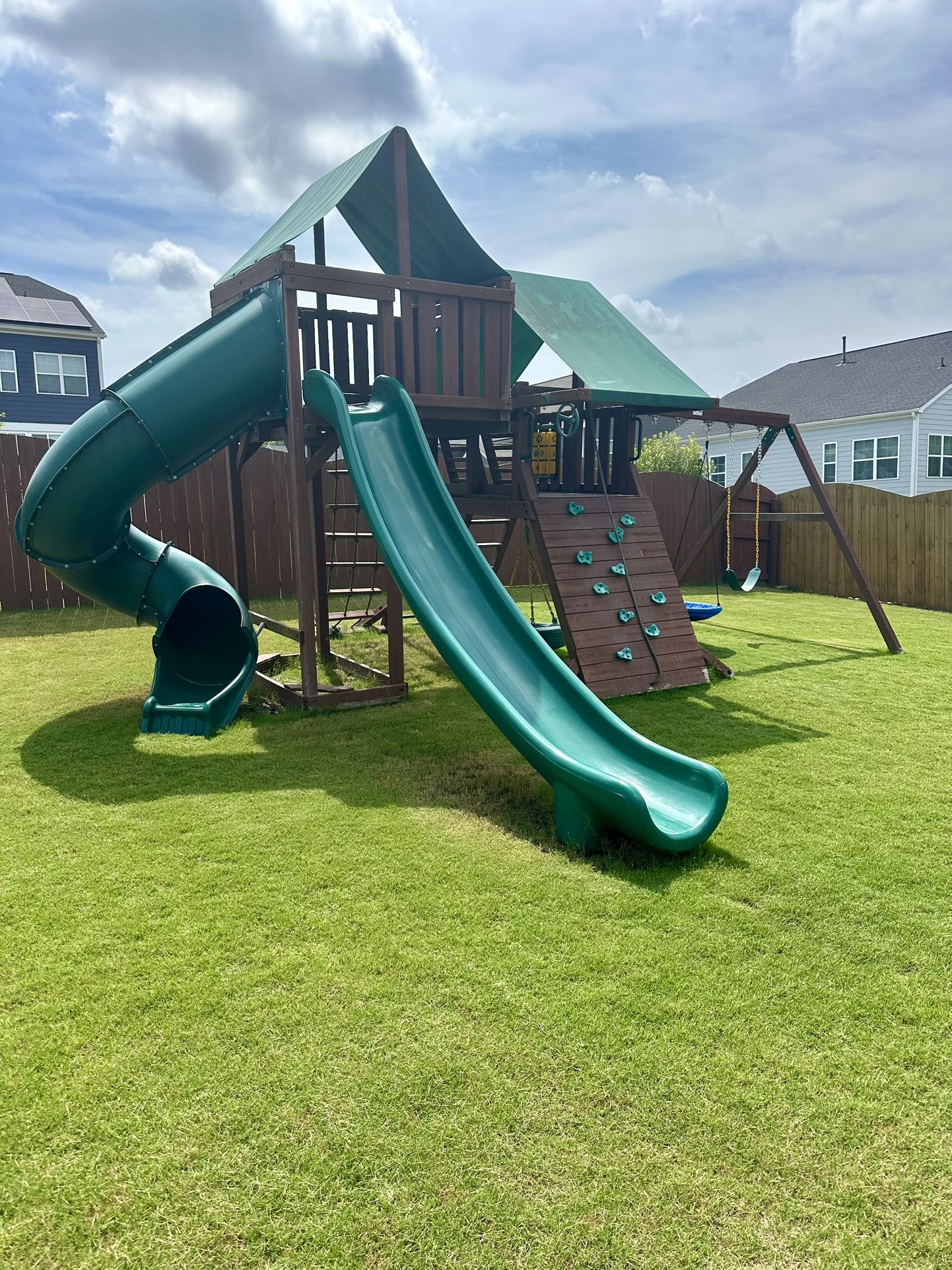 Gorilla Swing set
