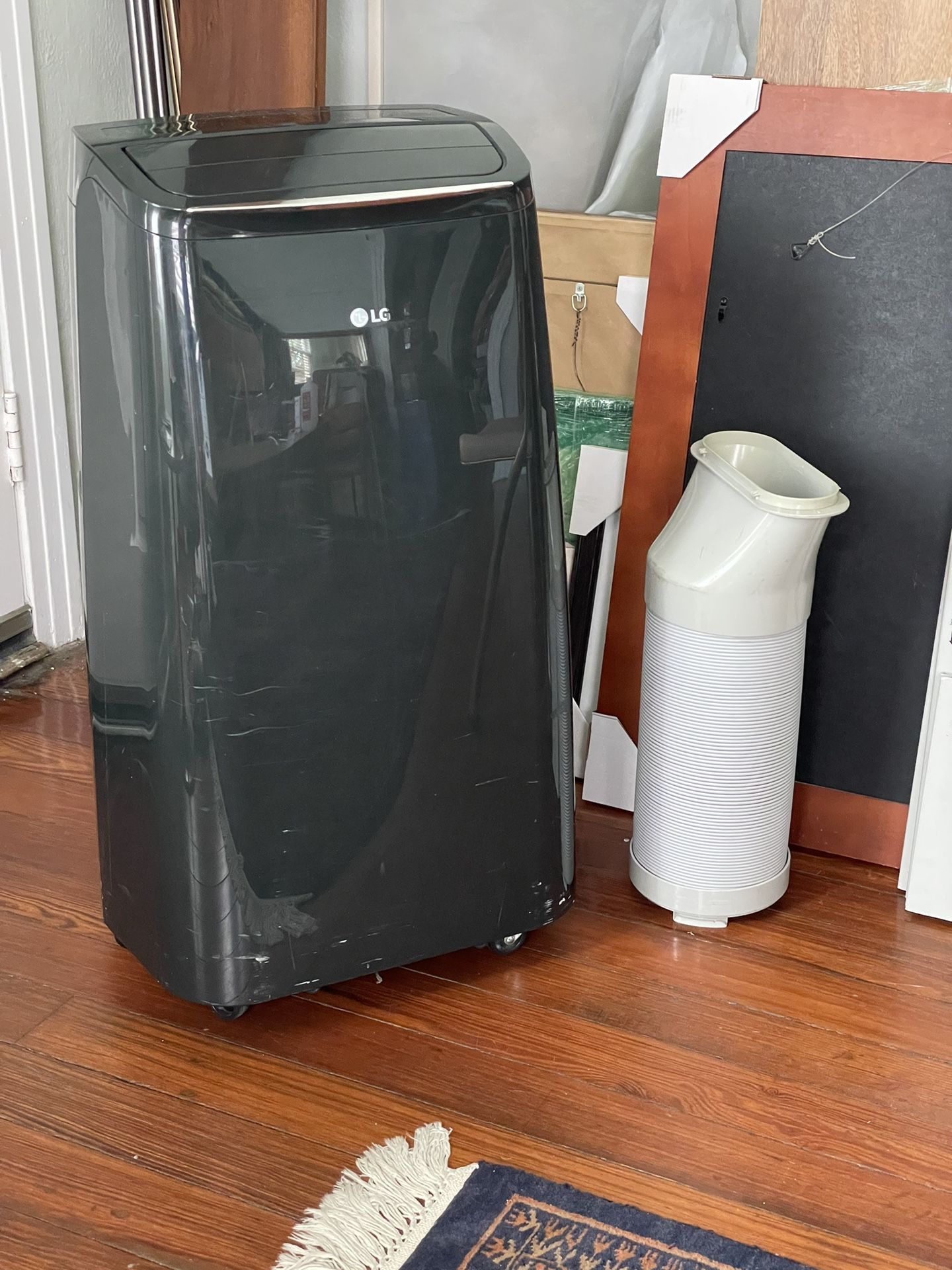 LG Portable A/C - 12,000 BTUs