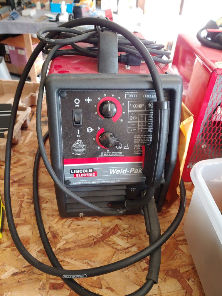 Lincoln Weld Pack 100 Wire Feed Welder