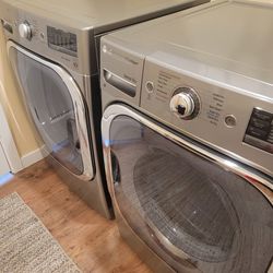 LG Washer Dryer  7.5 Cu
