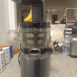 Nama  Cold Press Juicer