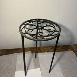 Mini metal patio table