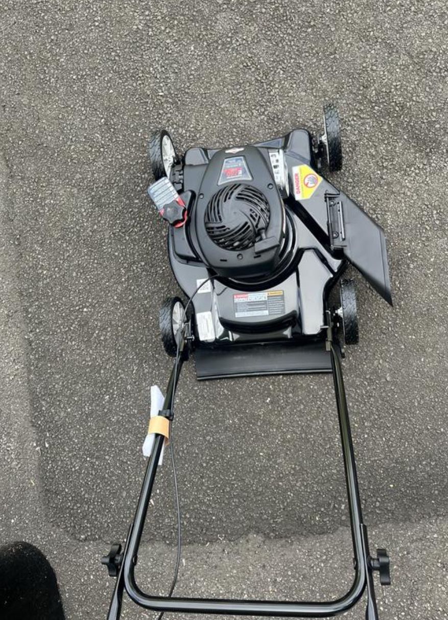 Murray 20 in. 125 cc Briggs & Stratton Walk Behind Gas Push $100