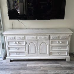White Wooden Dresser