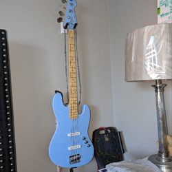 Fender Aerodyne Jazz Bass CALIFORNIA BLUE