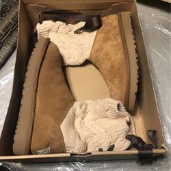 Brand New Authentic Ugg Size 6 
