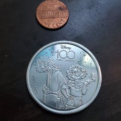 Collector Disney 100th Anniversary Coin - Encanto