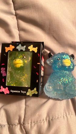 Highland cow squeeze squishy toy