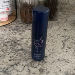 Monat Brilliant Gloss Only For You Finishing Spray 
