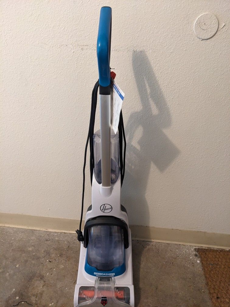 PowerDash Pet compact carpet cleaner