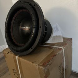 $600  12in Subwoofers And Car Speakers