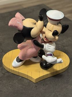 Disney Cruise Line Mickey & Minnie Shipmates Figure Statue