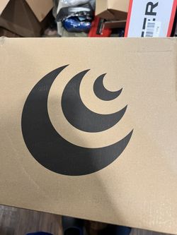 TOPO Athletic size 10.5 MEN