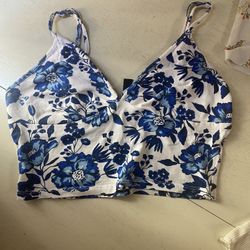 Women’s Clothing 