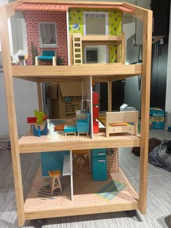 Kid craft wooden doll house