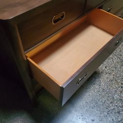 Mid Century Modern 7 Drawer Dresser in Walnut Finish