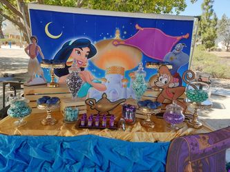 Aladdin theme candy table and props are for sale