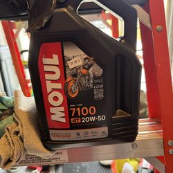 Motul motorcycle oil 20W-50