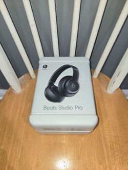 Beats Studio Pro