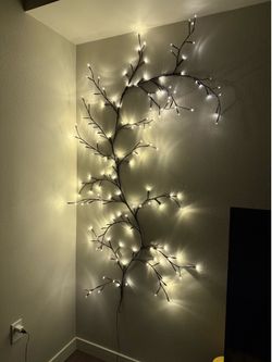 LED Lighted Willow Vine Wall Decor