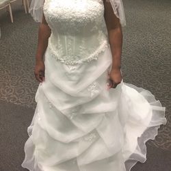 Wedding Dressing 