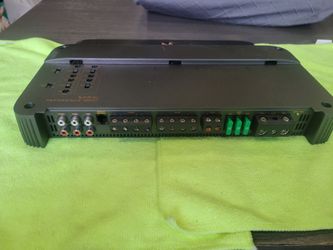 UN AMPLIFIER INFINITY