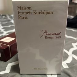 🌸 👃🏻Fragrance deal -Tom ford + baccarut 540 2 for 100$