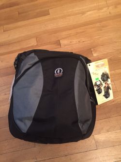 New Tamrac large sling camera case