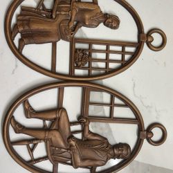 Vintage Syroco Plastic  Oval Frame