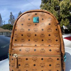 MCM BACKPACK 🎒 