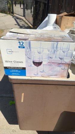 Wine glass set