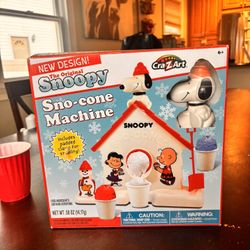 Snoopy snowball machine