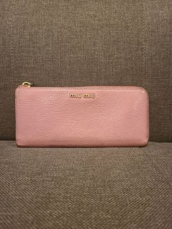 Miu miu pink wallet