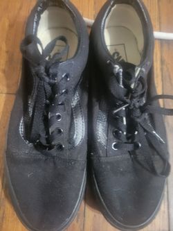 VANS/ Women's Size 7.5/ Mens 6