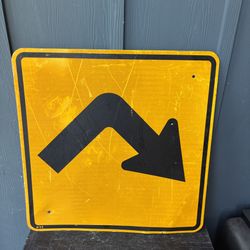 Aluminum Right Reverse Curve Arrow Road Sign 30x30” Reflective